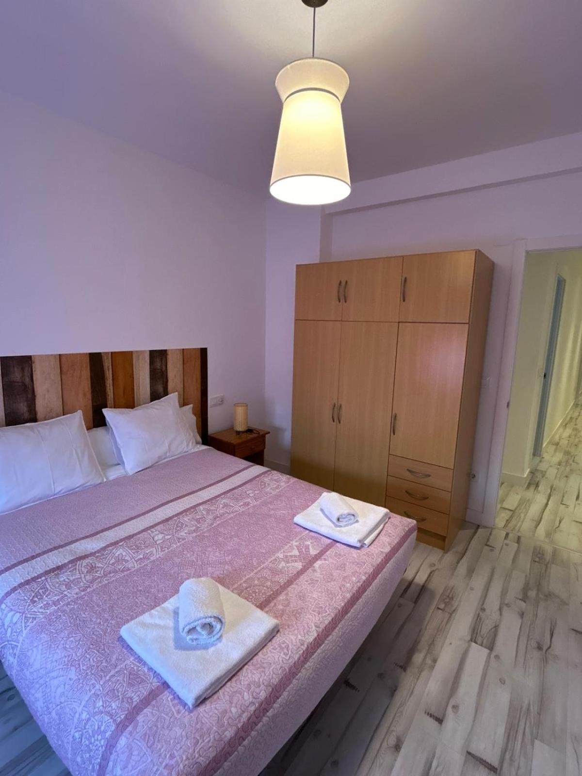 Apartamentos El Conde Santo Domingo De La Calzada Exterior foto